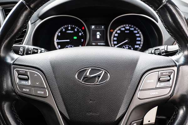 2017 Hyundai Santa Fe Active DM3 Series II