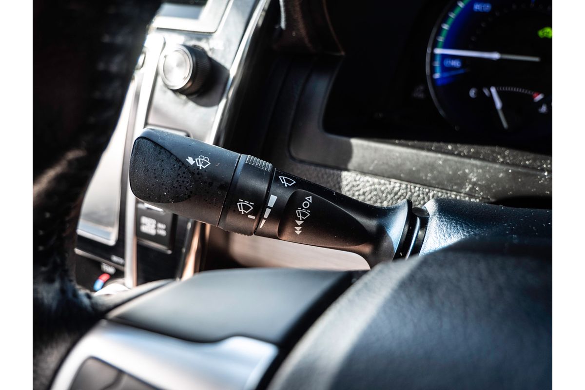 2017 Toyota Camry Atara S AVV50R