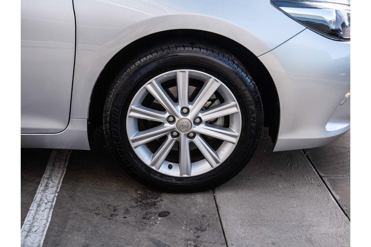 2017 Toyota Camry Atara S AVV50R