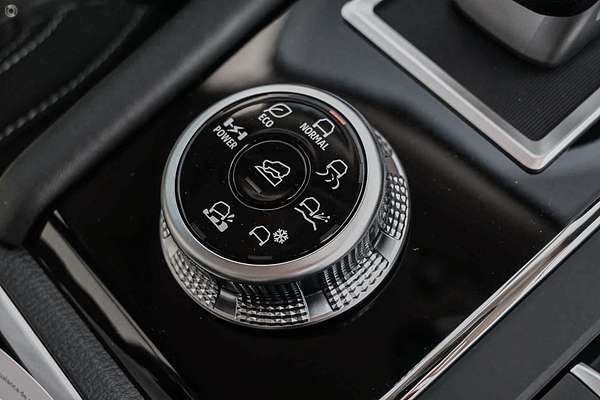 2024 Mitsubishi Outlander PHEV ES ZM