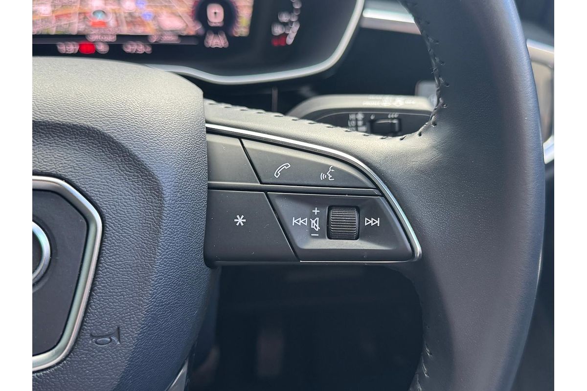2020 Audi Q3 35 TFSI Launch Edition F3