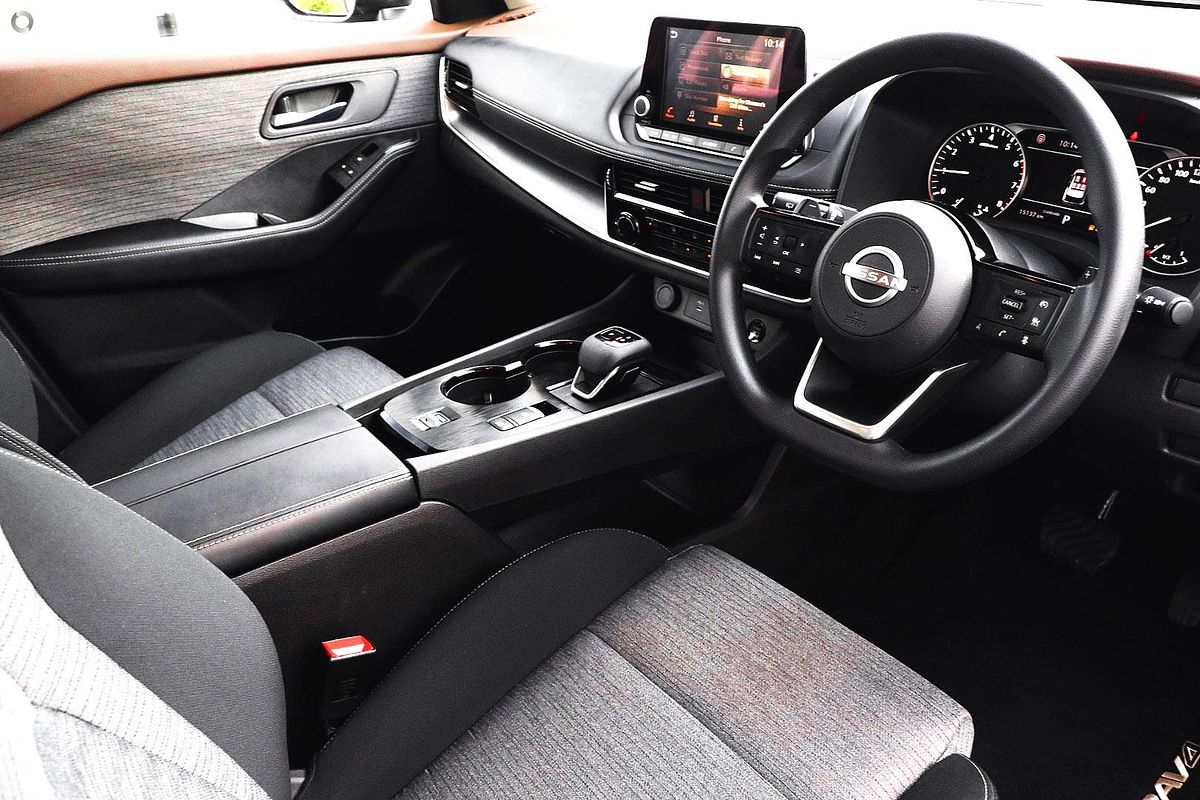2024 Nissan X-TRAIL ST T33
