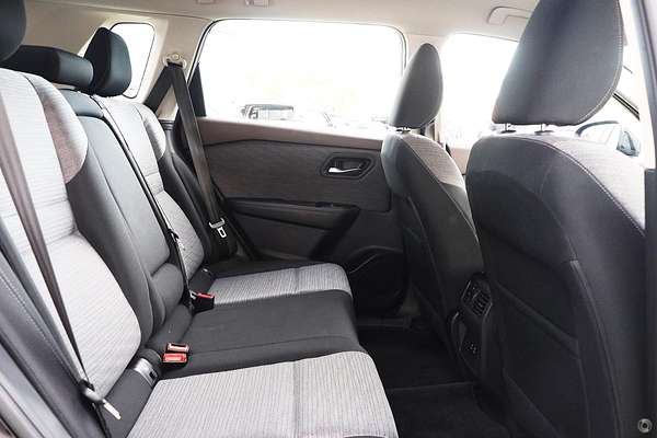2024 Nissan X-TRAIL ST T33