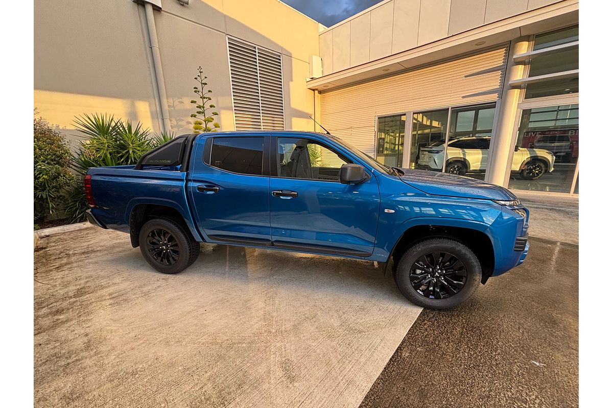 2025 Mitsubishi Triton GLX-R MV 4X4
