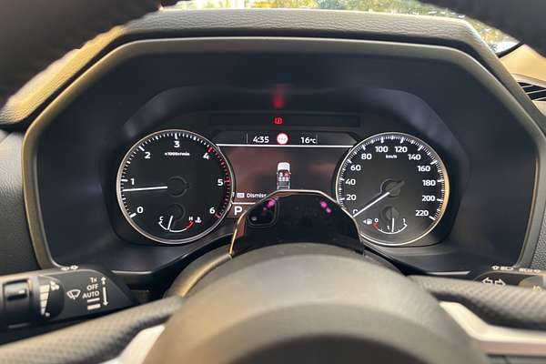 2025 Mitsubishi Triton GLX-R MV 4X4