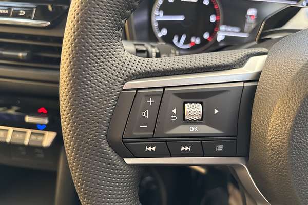 2025 Mitsubishi Triton GLX-R MV 4X4