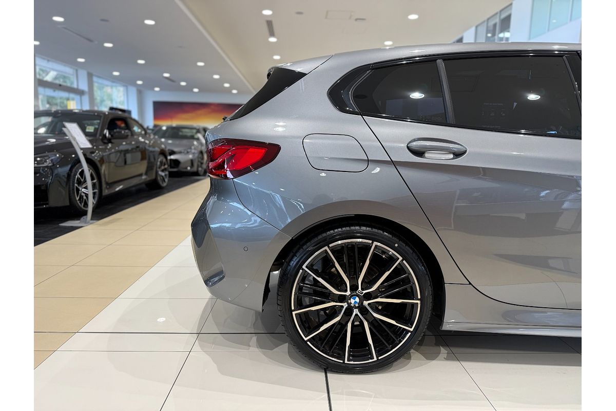2022 BMW 1 Series 118i M Sport F40