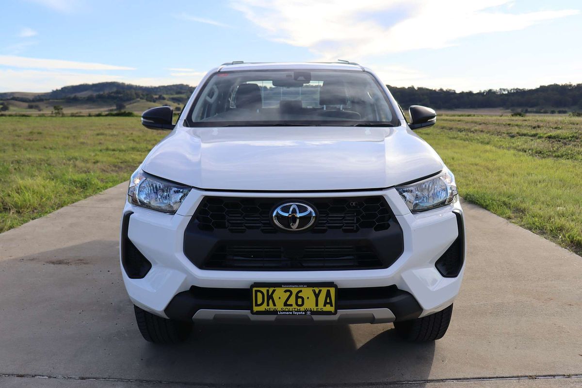 2024 Toyota Hilux SR GUN126R 4X4