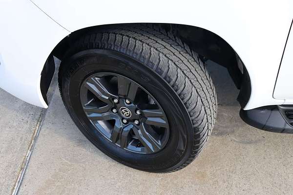 2024 Toyota Hilux SR GUN126R 4X4