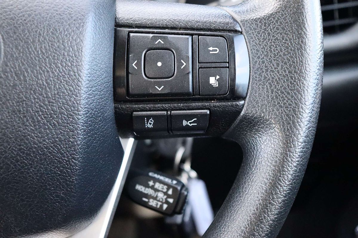 2024 Toyota Hilux SR GUN126R 4X4