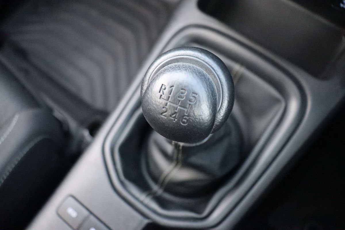 2024 Toyota Hilux SR GUN126R 4X4