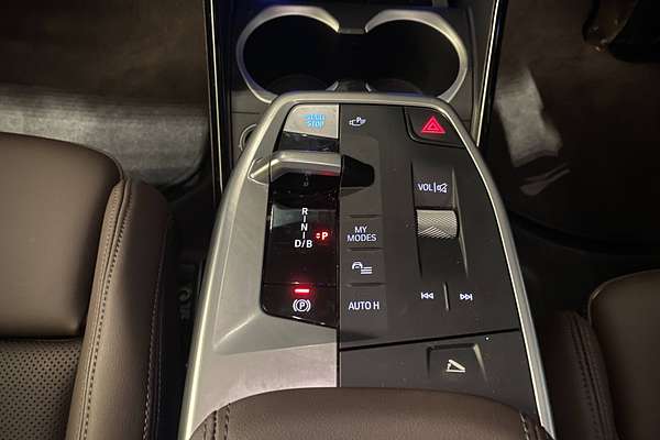 2024 BMW iX1 eDrive20 xLine U11