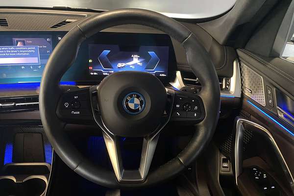 2024 BMW iX1 eDrive20 xLine U11