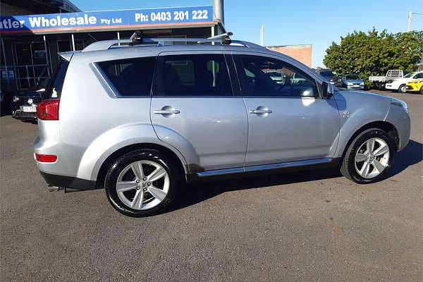 2012 Peugeot 4007 SV (7 SEAT)