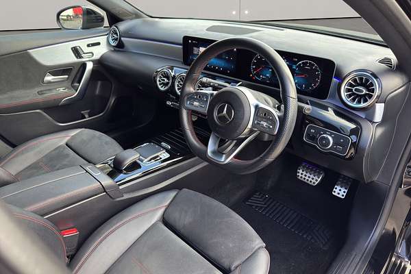 2020 Mercedes-Benz A-CLASS A180 AMG LINE 1.3P/7AT