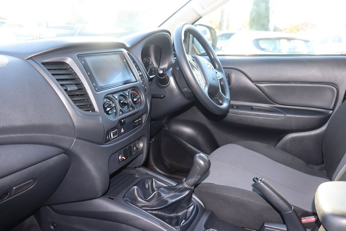 2022 Mitsubishi Triton GLX+ MR 4X4