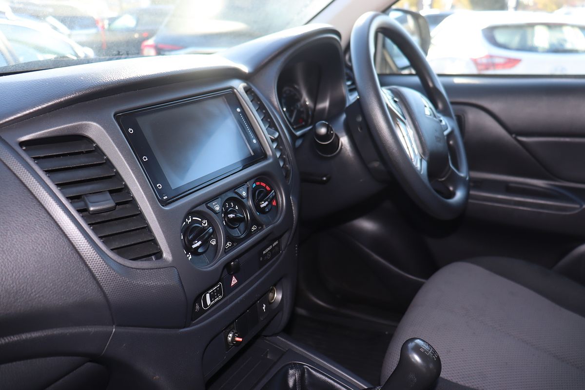 2022 Mitsubishi Triton GLX+ MR 4X4