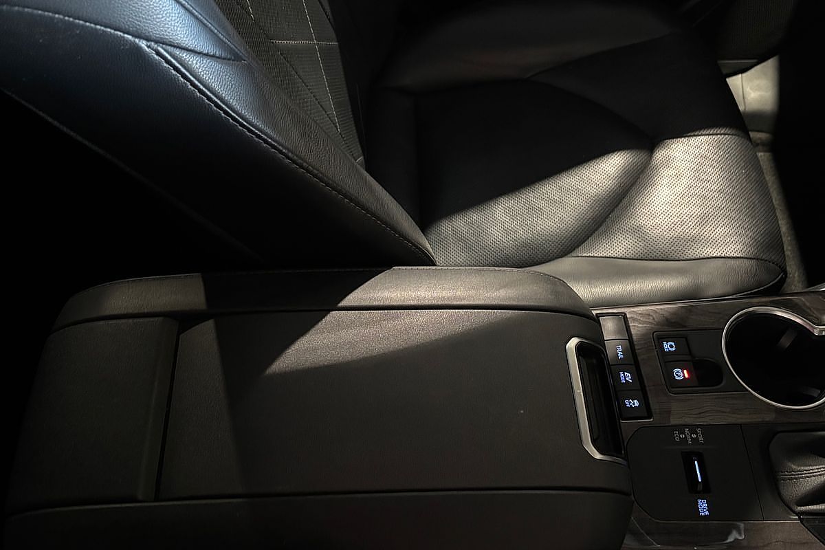2021 Toyota Kluger Grande AXUH78R