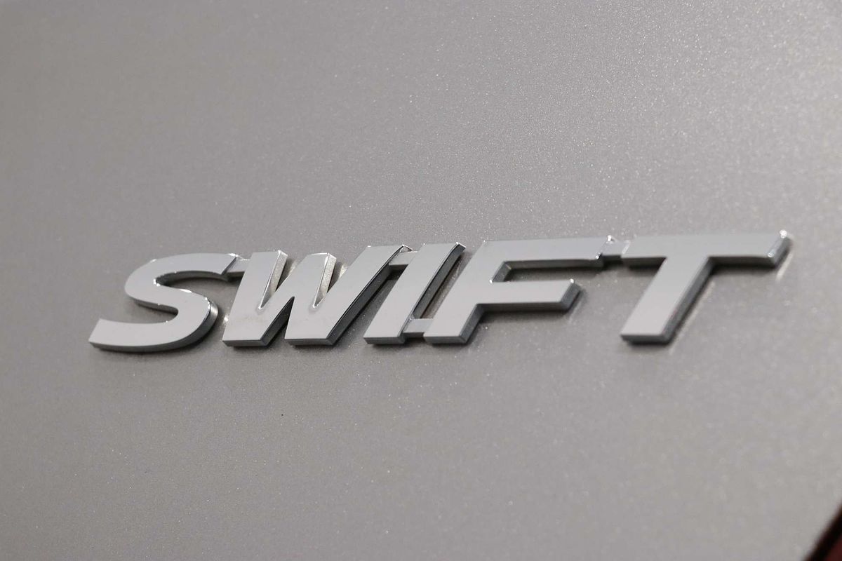 2018 Suzuki Swift GL Navigator AZ