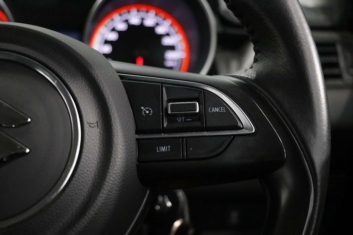 2018 Suzuki Swift GL Navigator AZ