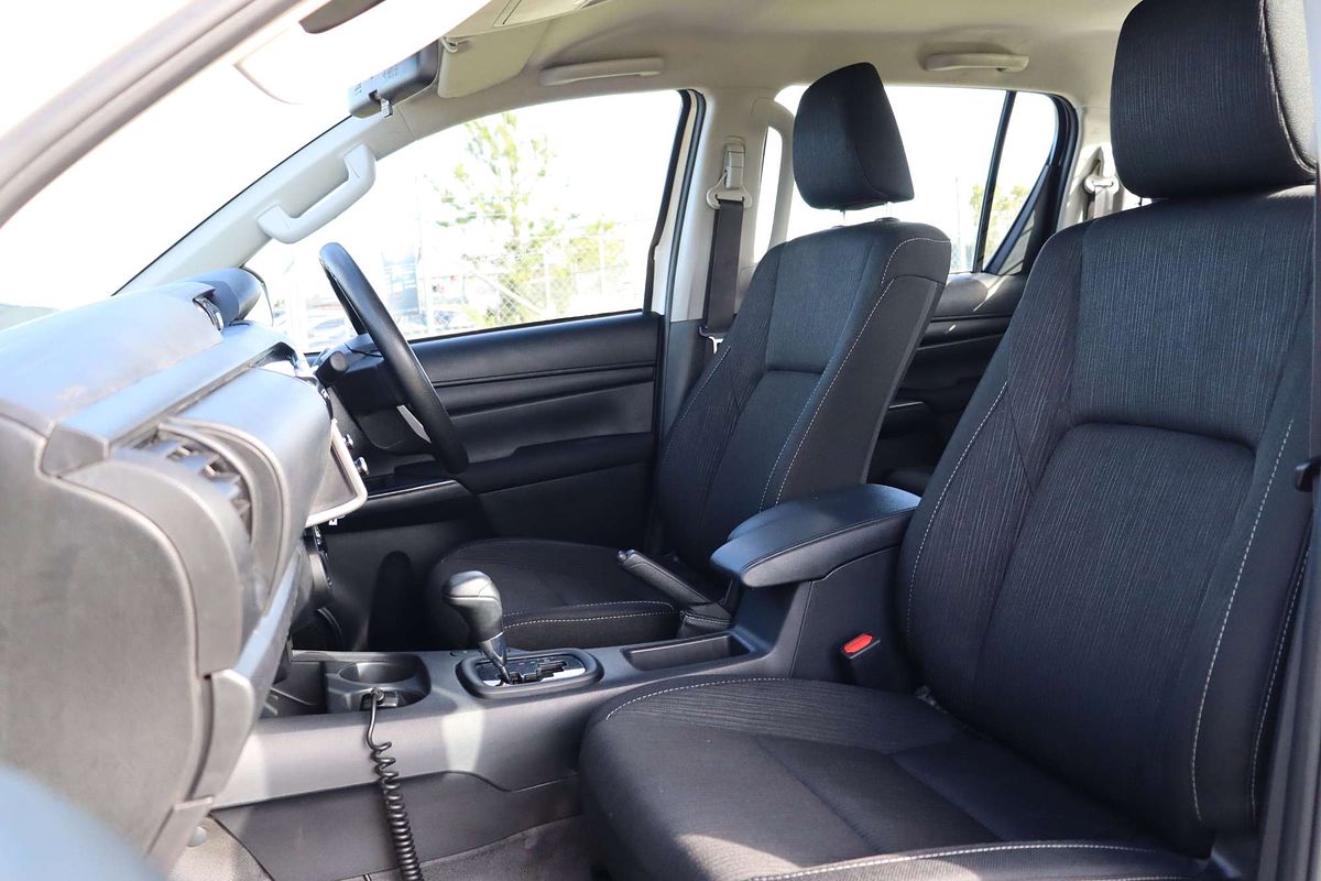 2023 Toyota Hilux SR GUN126R 4X4
