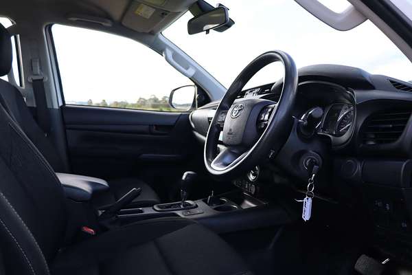 2023 Toyota Hilux SR GUN126R 4X4