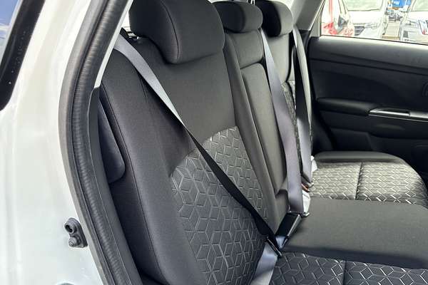 2024 Mitsubishi ASX ES XD