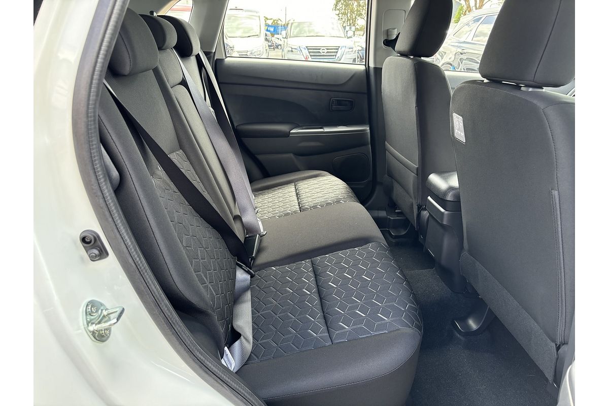 2024 Mitsubishi ASX ES XD