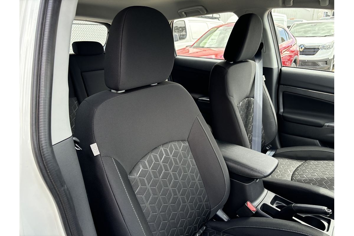 2024 Mitsubishi ASX ES XD