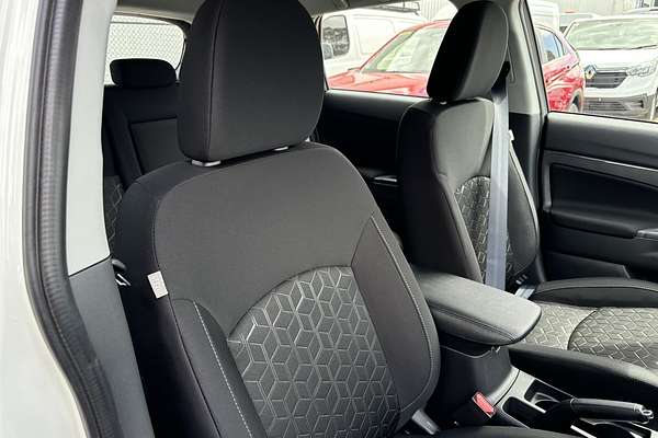 2024 Mitsubishi ASX ES XD