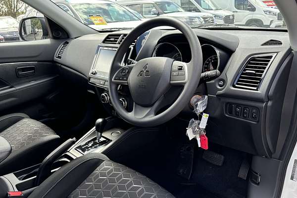 2024 Mitsubishi ASX ES XD