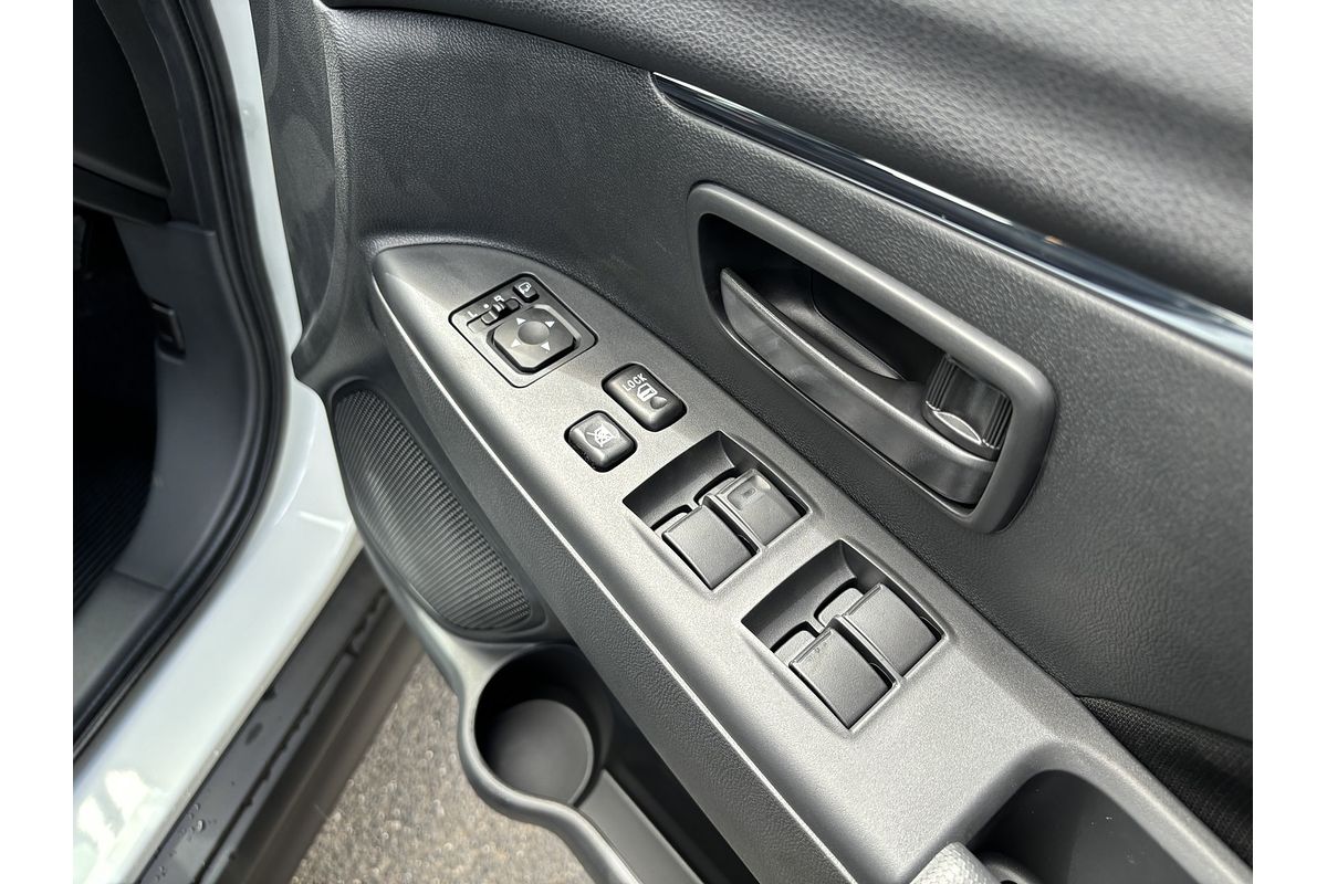 2024 Mitsubishi ASX ES XD