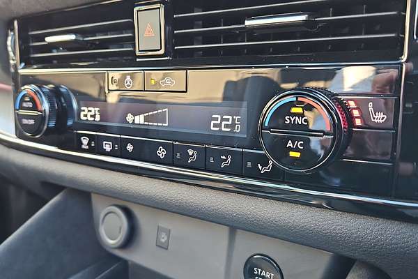 2025 Nissan QASHQAI N-DESIGN e-POWER J12