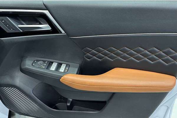 2022 Mitsubishi Outlander PHEV Exceed Tourer ZM AWD