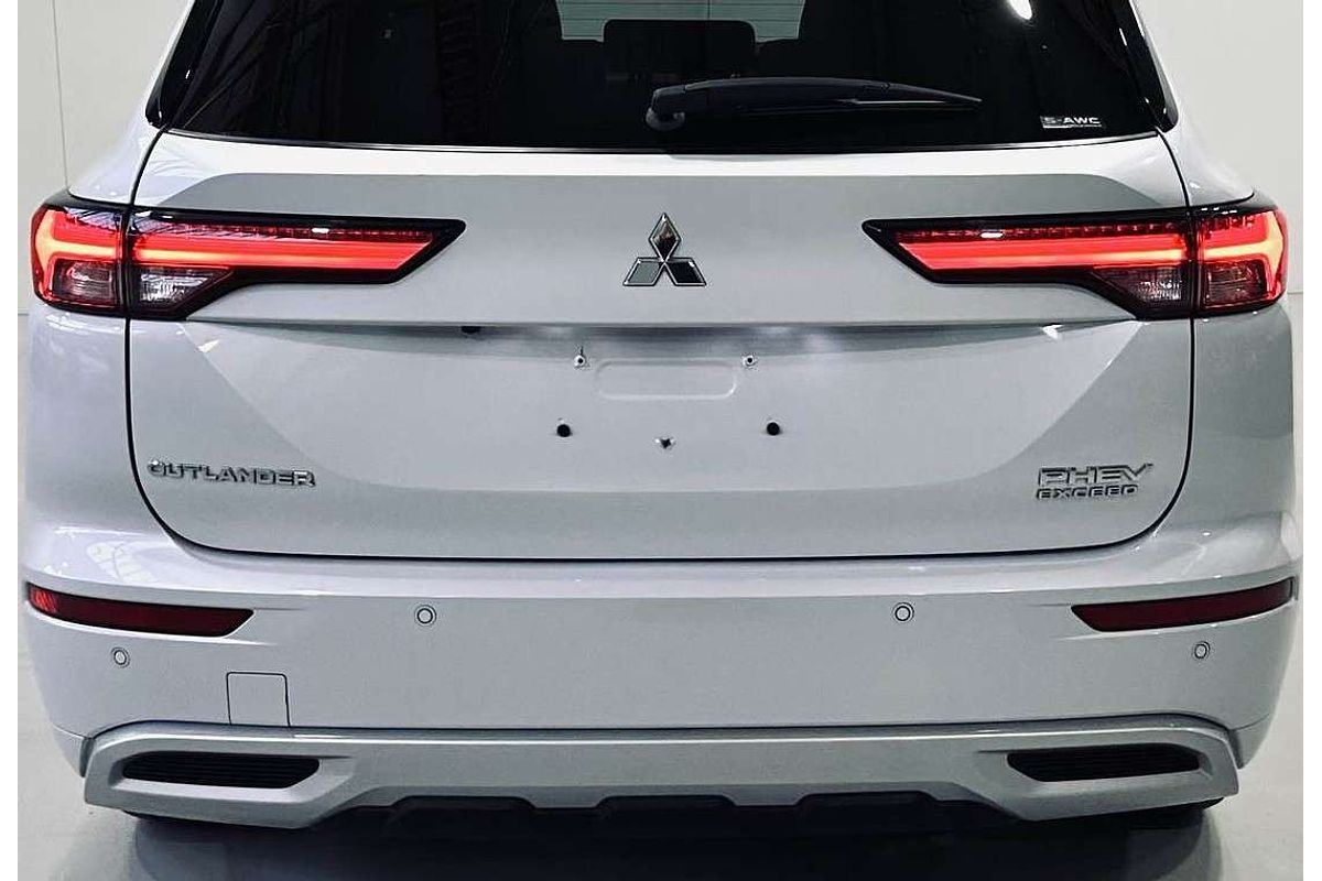 2022 Mitsubishi Outlander PHEV Exceed Tourer ZM AWD
