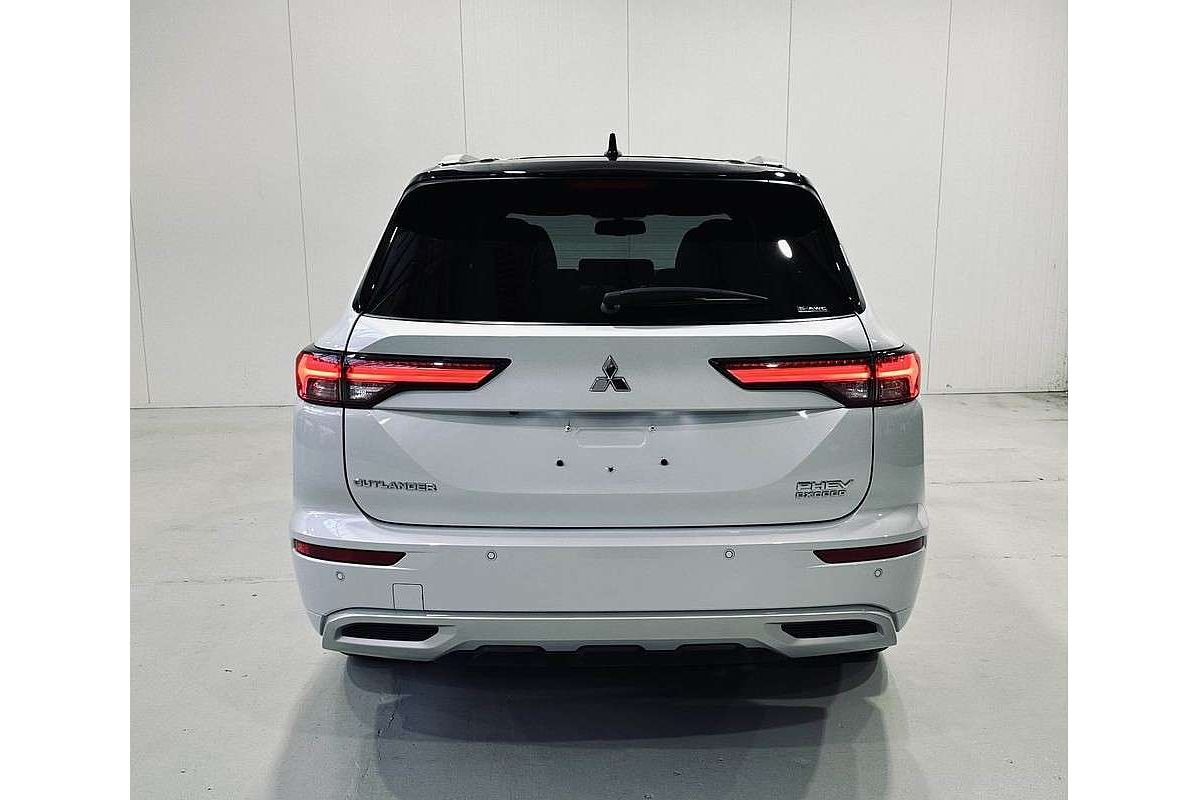2022 Mitsubishi Outlander PHEV Exceed Tourer ZM AWD