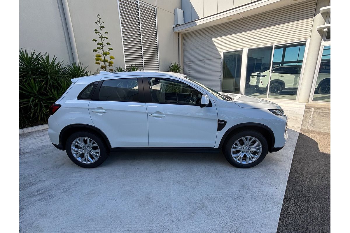 2025 Mitsubishi ASX ES XD