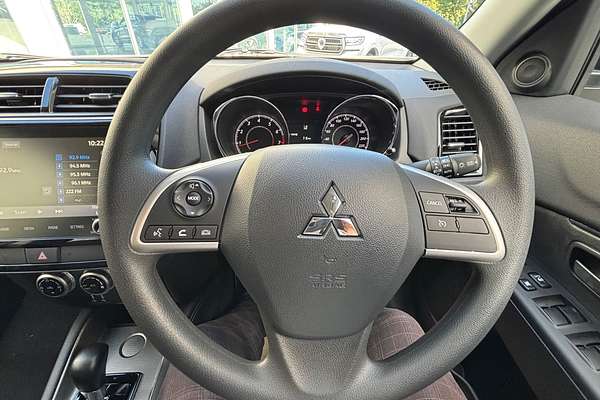 2025 Mitsubishi ASX ES XD