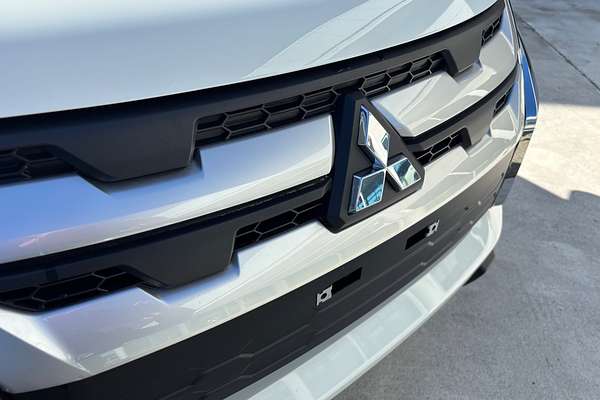 2025 Mitsubishi ASX ES XD