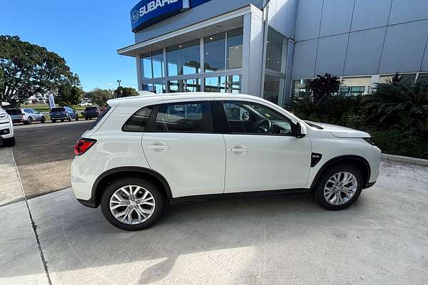2025 Mitsubishi ASX ES XD