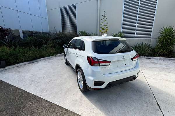 2025 Mitsubishi ASX ES XD