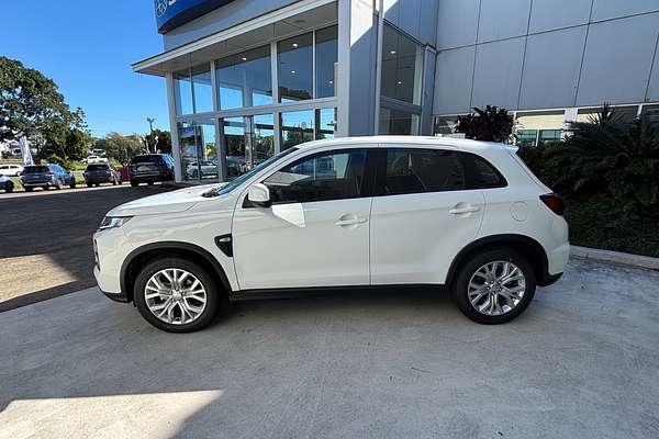 2025 Mitsubishi ASX ES XD