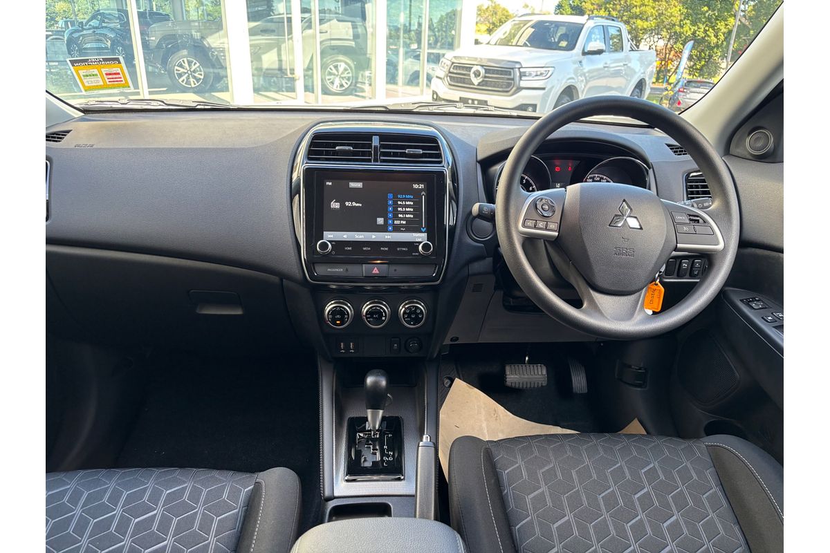 2025 Mitsubishi ASX ES XD