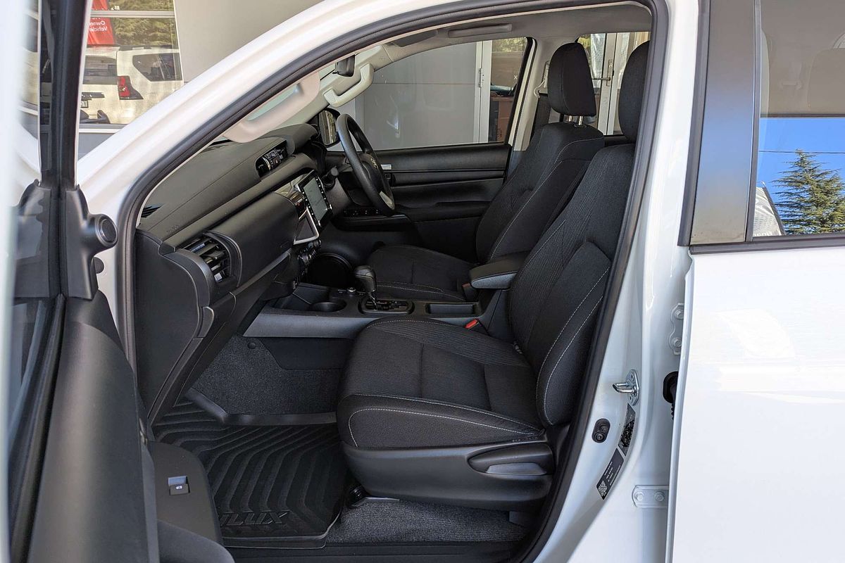 2024 Toyota Hilux SR GUN126R 4X4