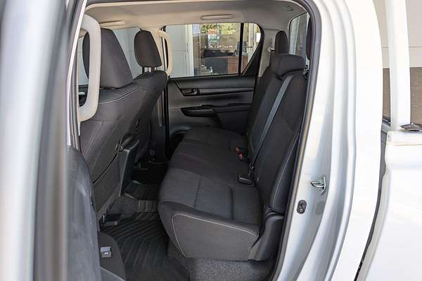 2024 Toyota Hilux SR GUN126R 4X4