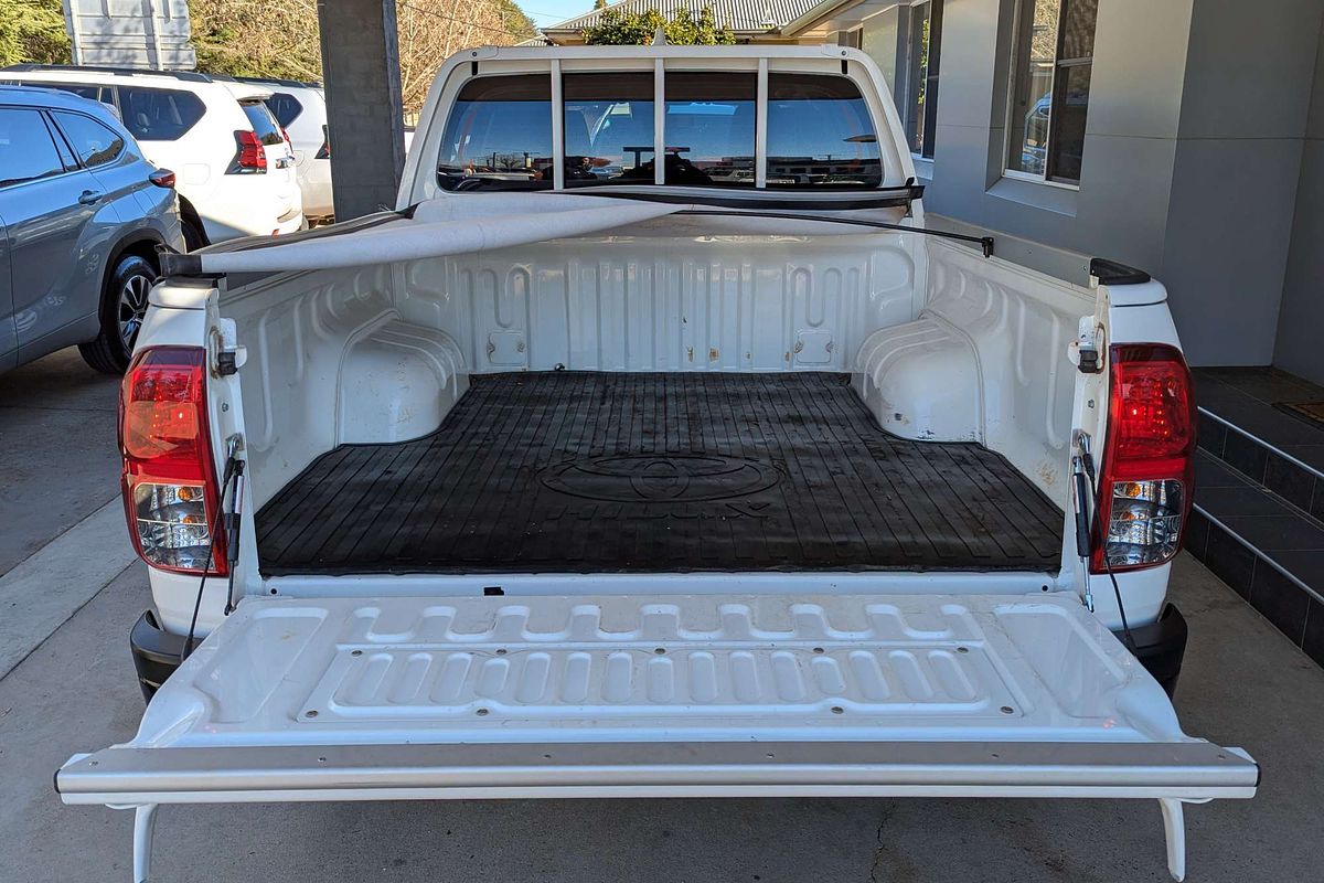 2024 Toyota Hilux SR GUN126R 4X4