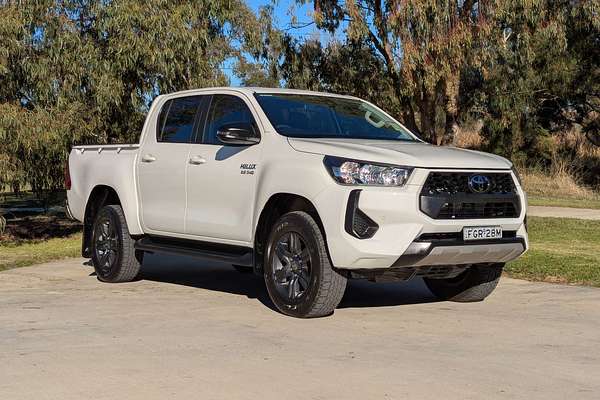 2024 Toyota Hilux SR GUN126R 4X4