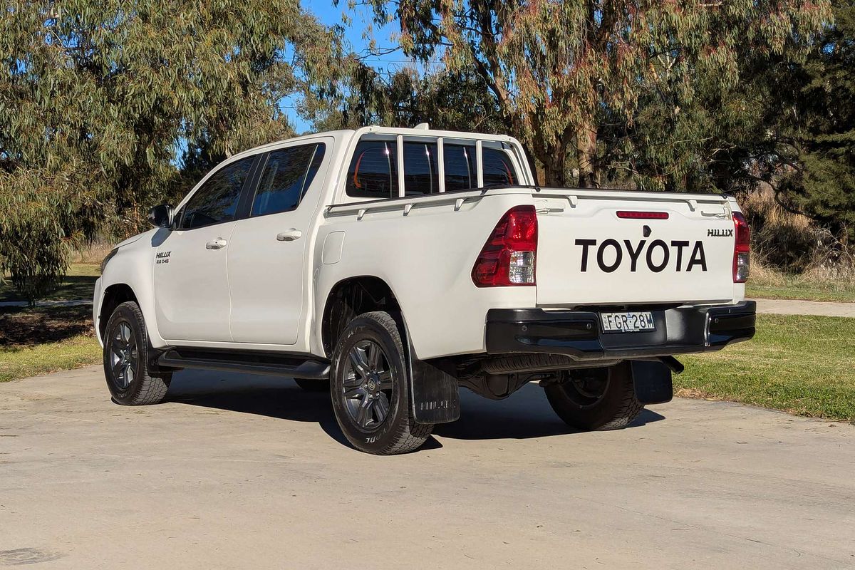 2024 Toyota Hilux SR GUN126R 4X4