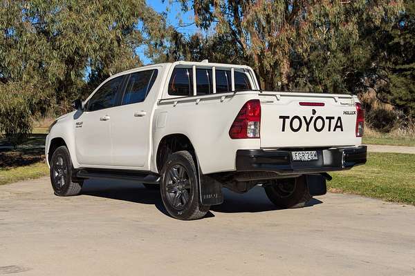 2024 Toyota Hilux SR GUN126R 4X4