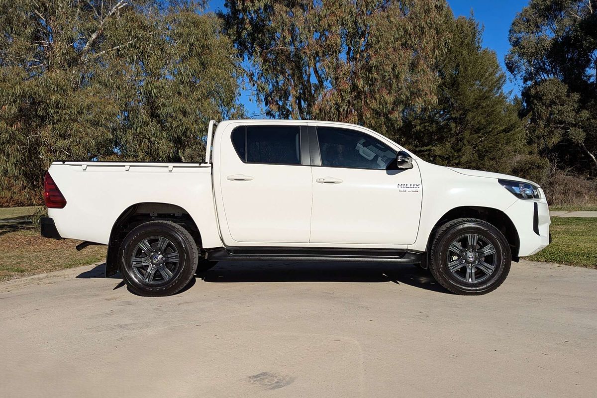 2024 Toyota Hilux SR GUN126R 4X4